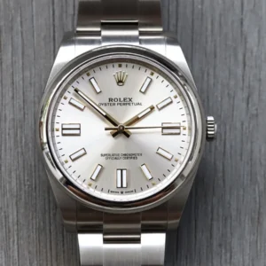 Rolex Oyster Perpetual 41 OP41 Silver Dial 124300 - 2023