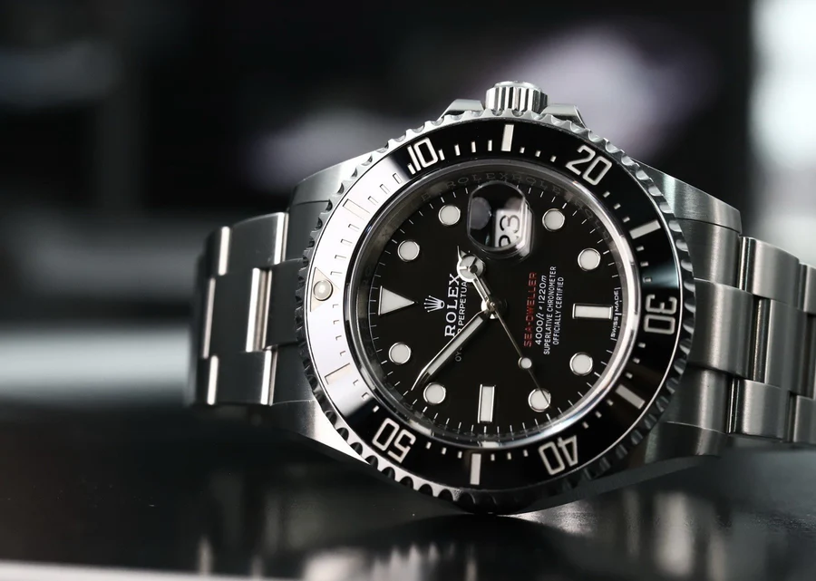 Rolex_Sea-Dweller_43_SD43_Mk1_126600_-_2017_Watch_Vault_07_900x.webp